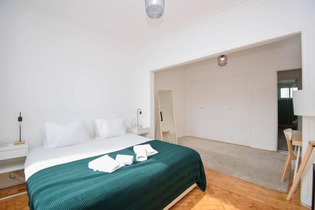 Cozy And Sunny Family Apartment Lisbon Luaran gambar